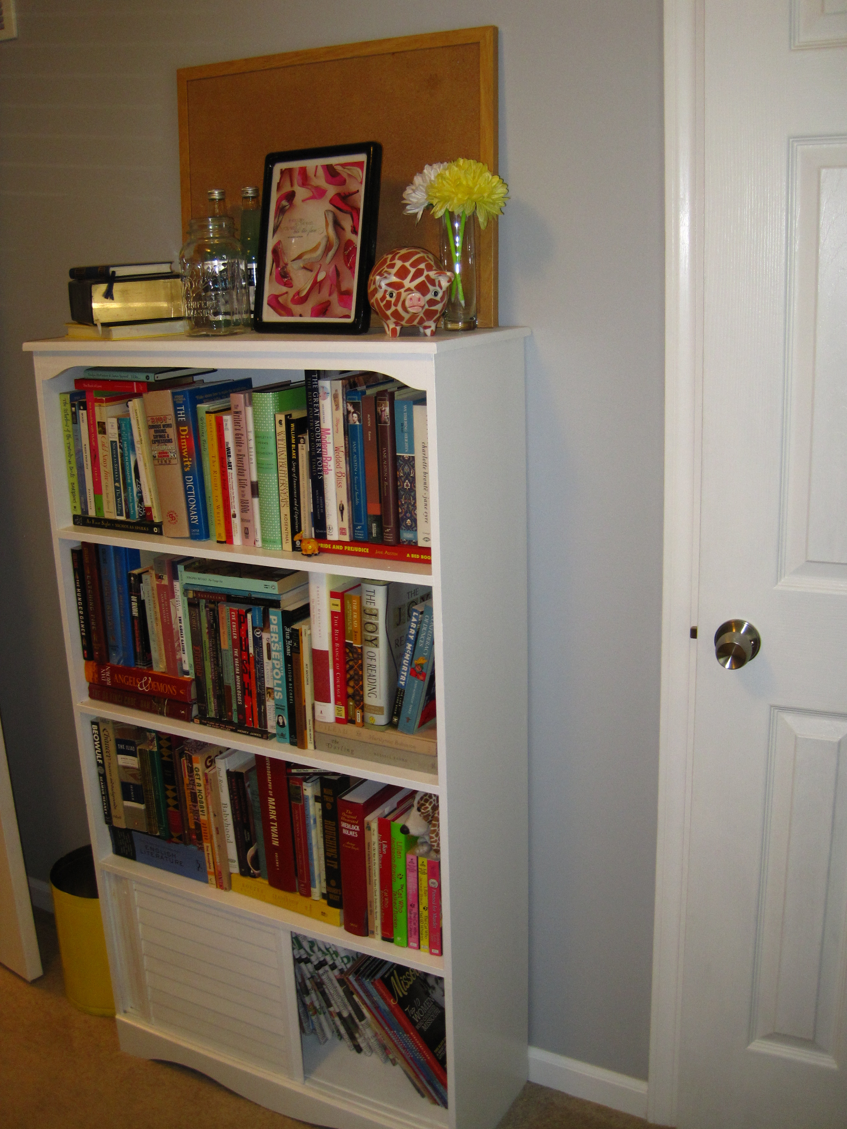 Shelfomatic (Bookshelf With Adjustable, In-rail Bookends) : 12 Steps -  Instructables