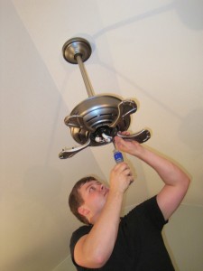 DIwYatt: Ceiling Fan Fixup - Loving Here