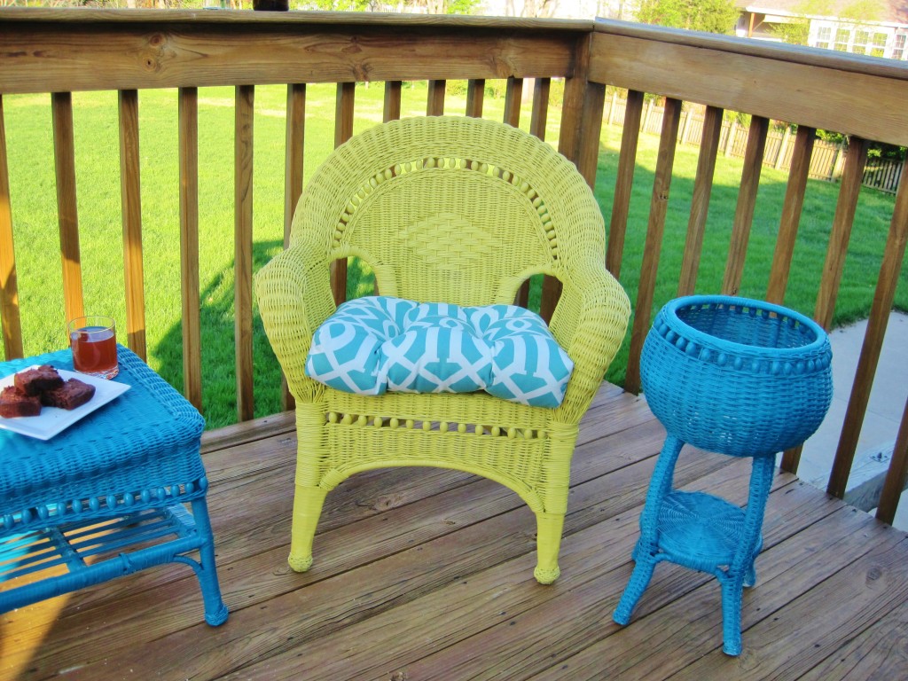 Painted Wicker Furniture 9