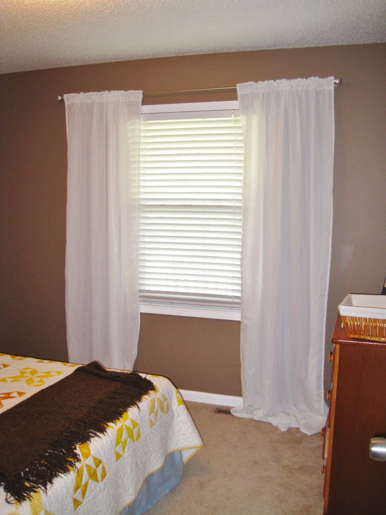 guestroom curtains before4