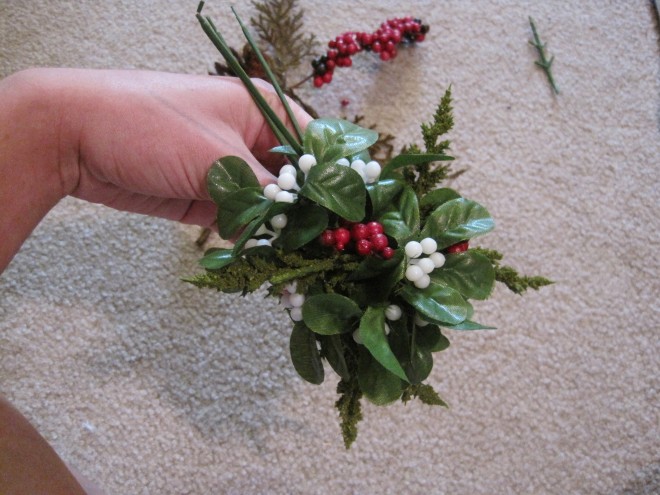 My Own Mistletoe: A DIY Kissing Ball - Loving Here