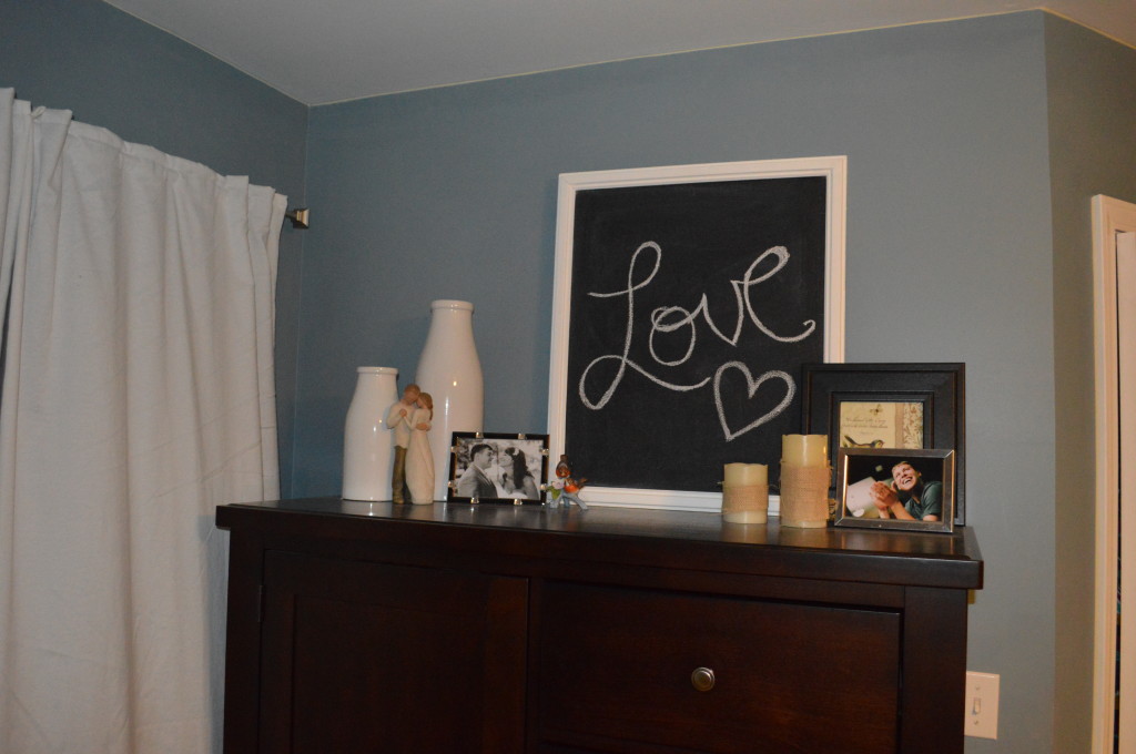 Love chalkboard in bedroom 2