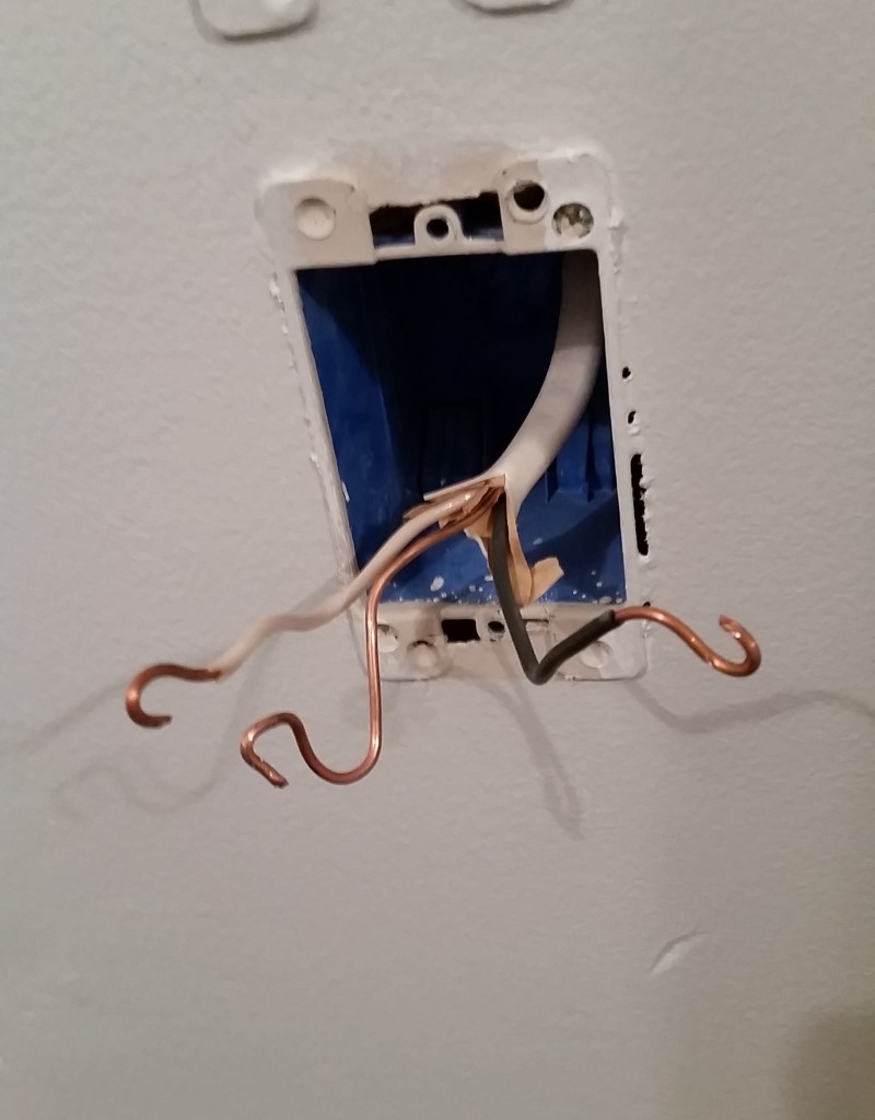 How To Replace Plug Outlet