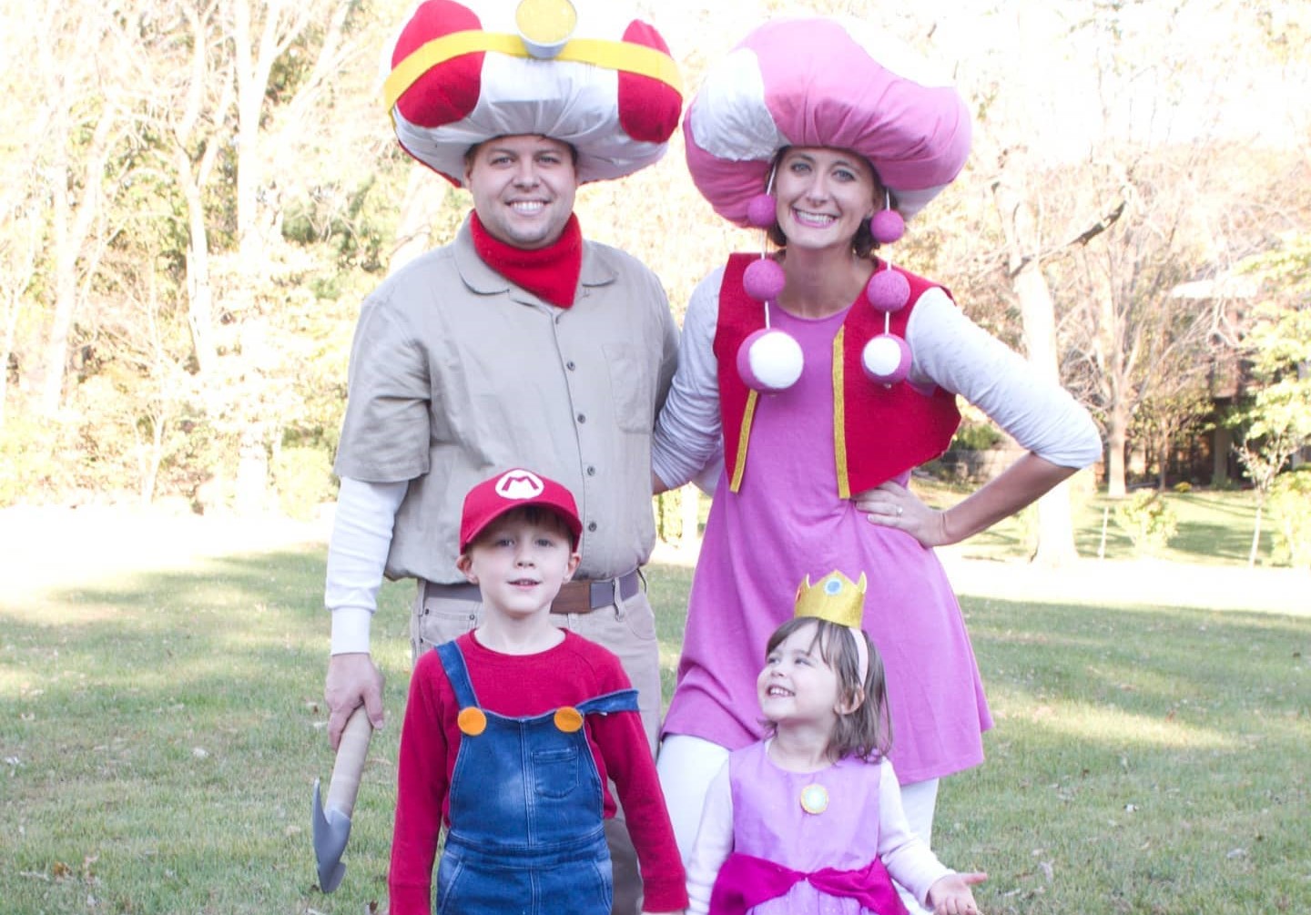 Princess Peach and Mario Family Costumes - Loving Here